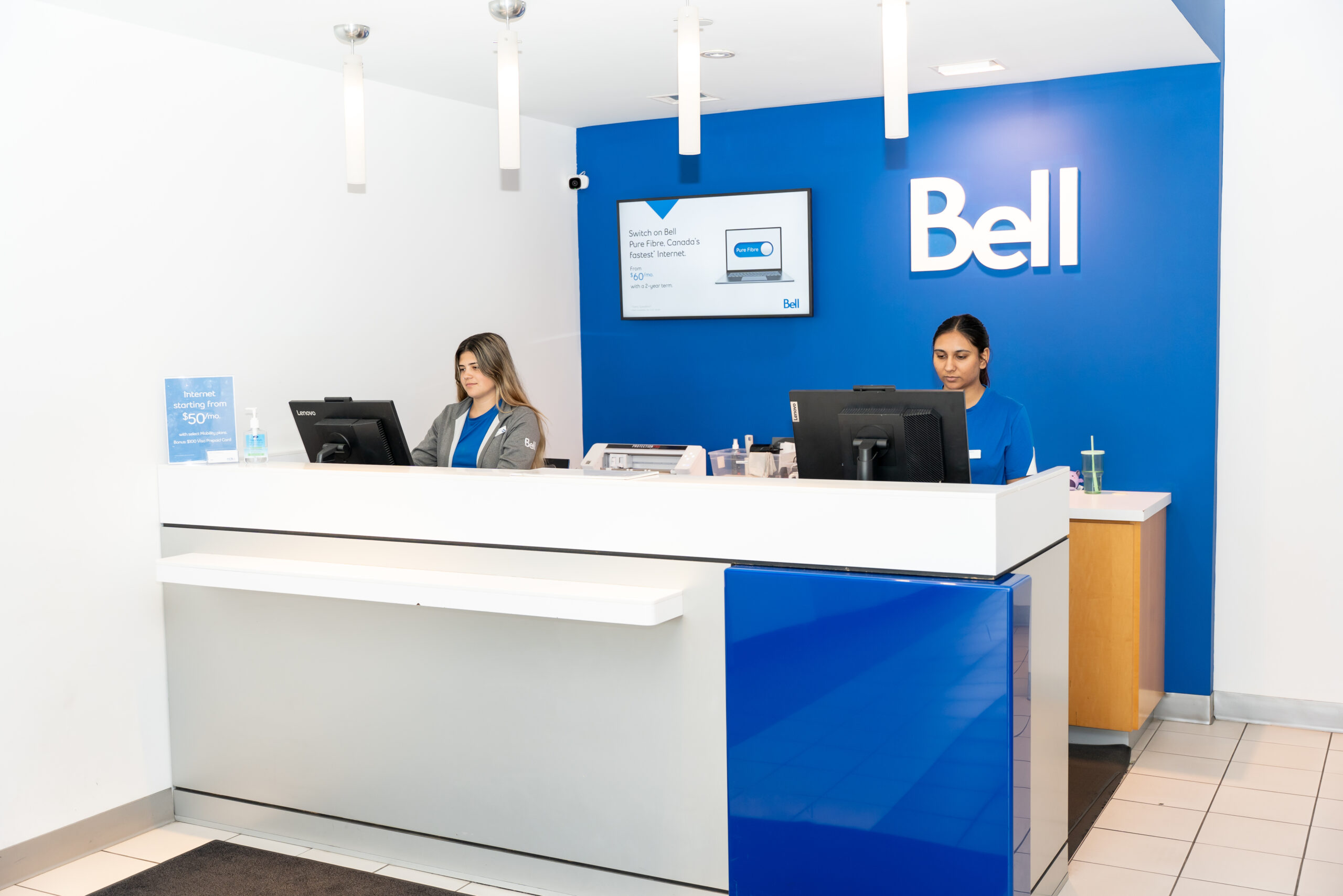 GCTel employees at Bell store on Dundas St London ON
